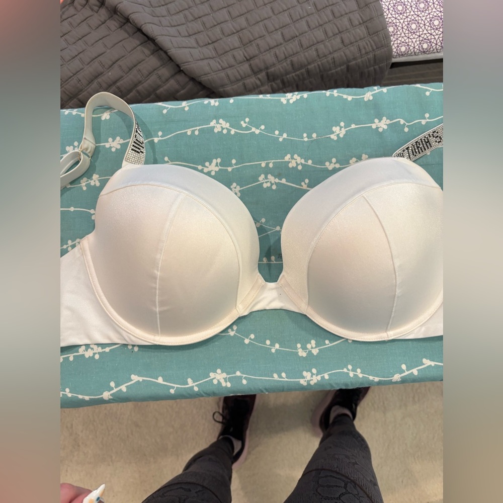 Victoria's Secret Classic White swim top Bra